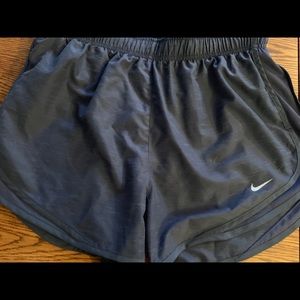 Nike dri-fit tempo shorts. Size large